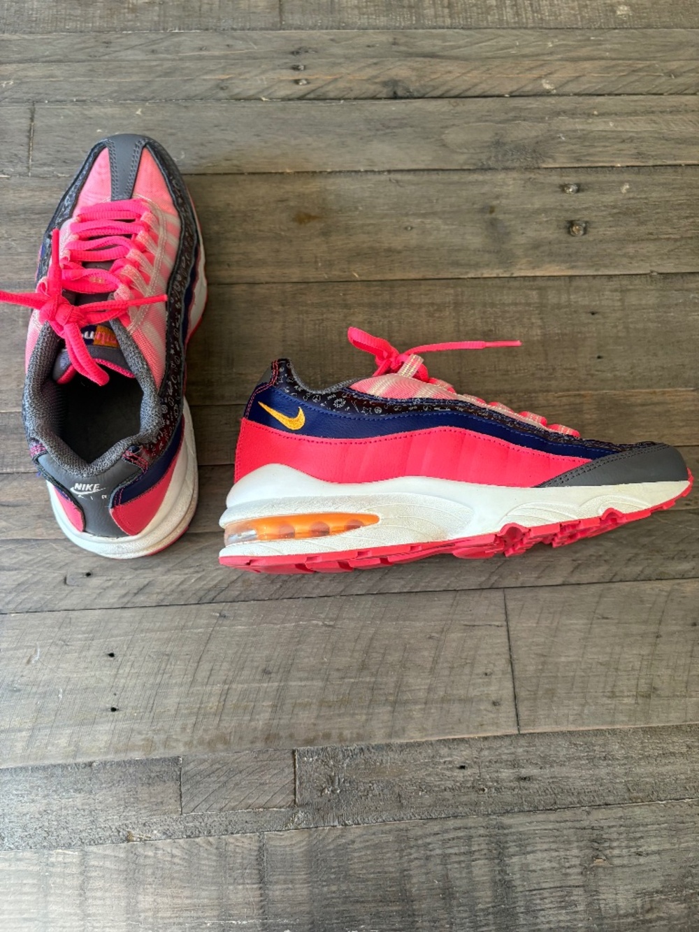 Nike Size 6.5 Purple Racer Pink Tennis Shoes